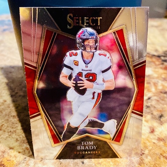 Tom Brady - Picture 1 of 2